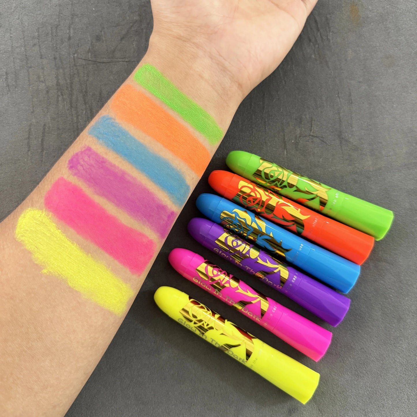 🌈“Neon Hex Stick” – Pintura Fluorescente UV Glow para Cara & Cuerpo ✨ Crayón Festival Multicolor
