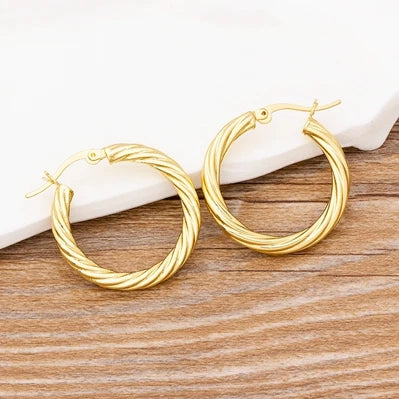 🌈"Cosmic Loop" — Pendientes Bohemios Multicolor con Cristales CZ ✨9 varaintes a elegir