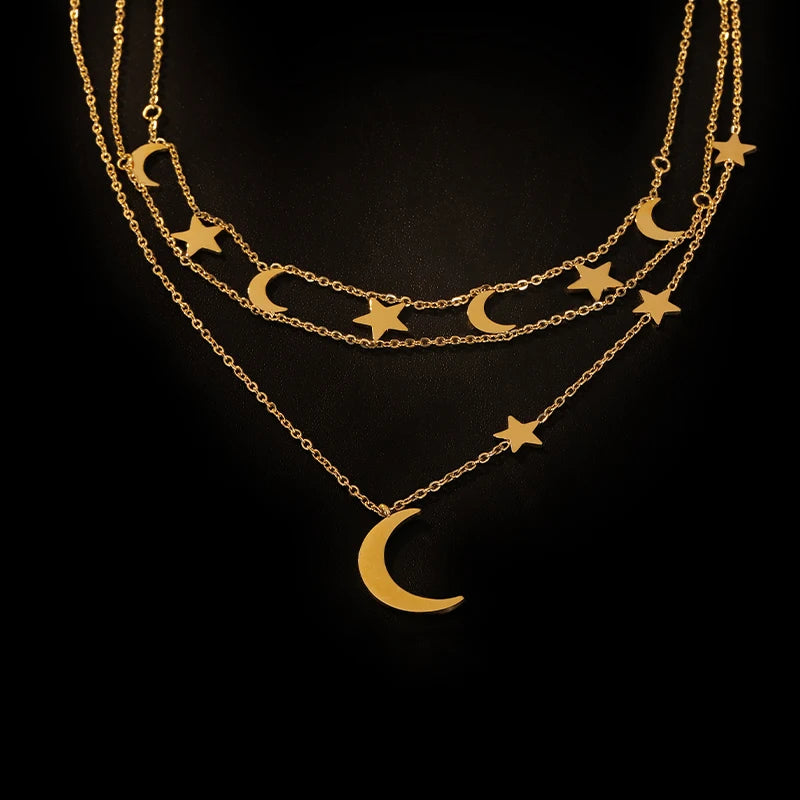 🌙✨ Crescent Dreams – Collar Doble Capa de Luna y Estrellas ✨🌙