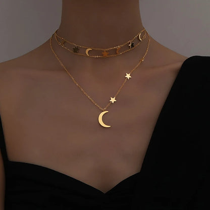 🌙✨ Crescent Dreams – Collar Doble Capa de Luna y Estrellas ✨🌙