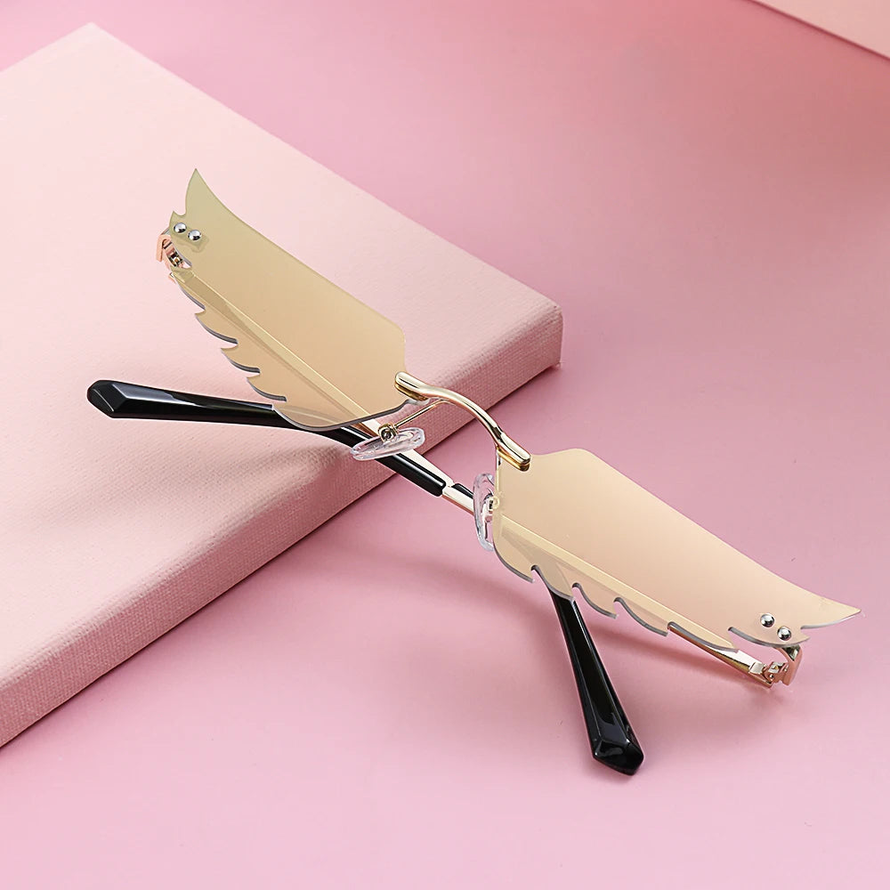 Gafas 👼"Angel Machine"- Tecnología celestial con alma cyberpunk.