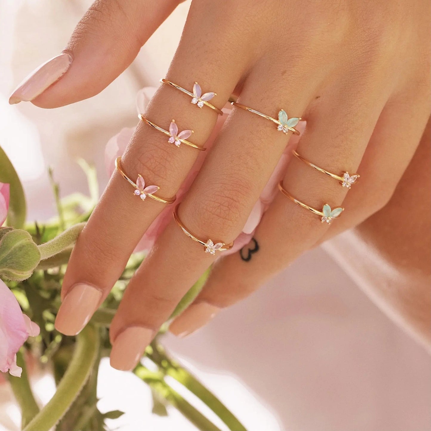 Anillos Love Set 💘🌈🧸Corazón, Mariposa. Oso y Flor en circonitas✨ 6 variantes a elegir
