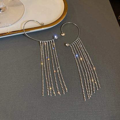 💎"Starlace Wings" 🦋Ear Cuff Clip con Mariposa, Cristales y Borla Estelar✨ 18 variantes a elegir