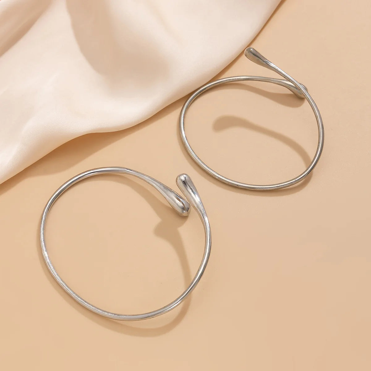 🔸 Geo Chic ✨ Brazalete Geométrico Vintage Upper Arm