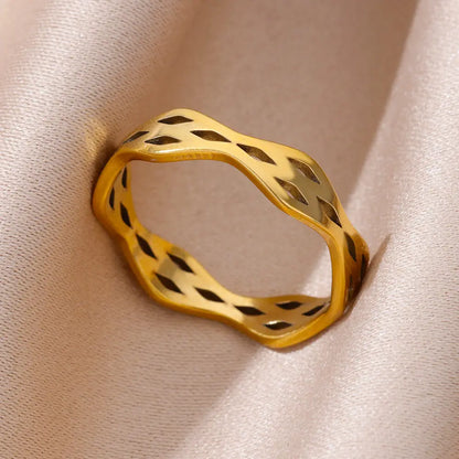 🔥“Zircon Flame Drop” – El Anillo Ajustable que Brilla Como Tu Fuego Interior 💎46 variantes a elegir