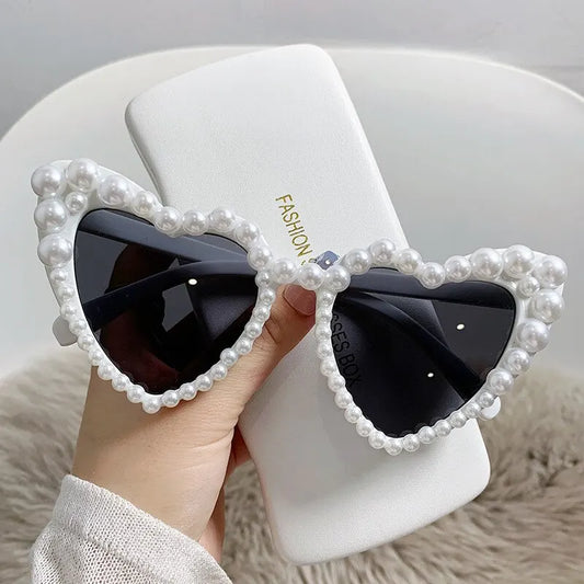 Gafas "Pearl Heartbeat"💘 Glam + perlas + corazones = look princesa rebelde.