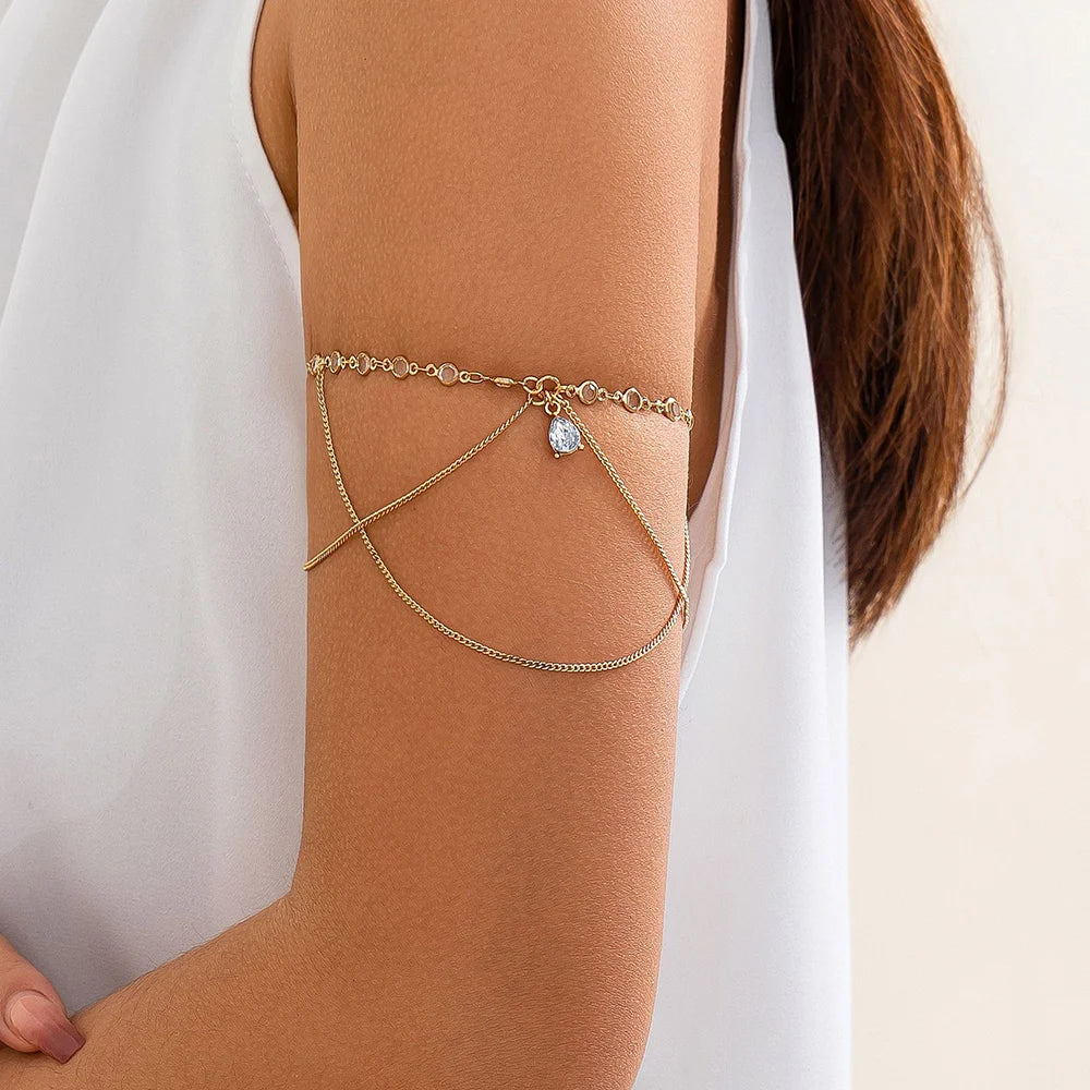 "Crystal Flow" ✨ Brazalete Ajustable Minimal con Toque de Luz