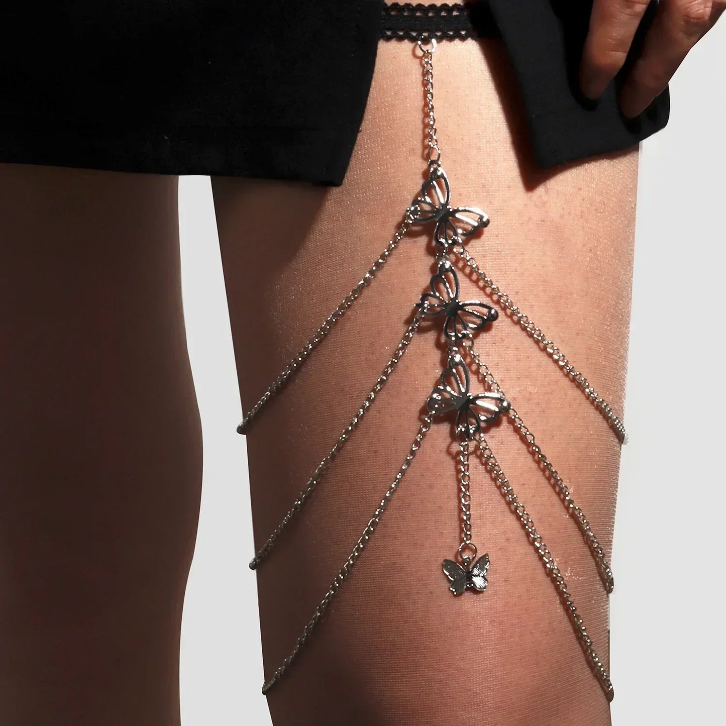 🐍 Boho Snake Thigh Bling – Cadena Pierna Bohemia con Brillos y Abalorios