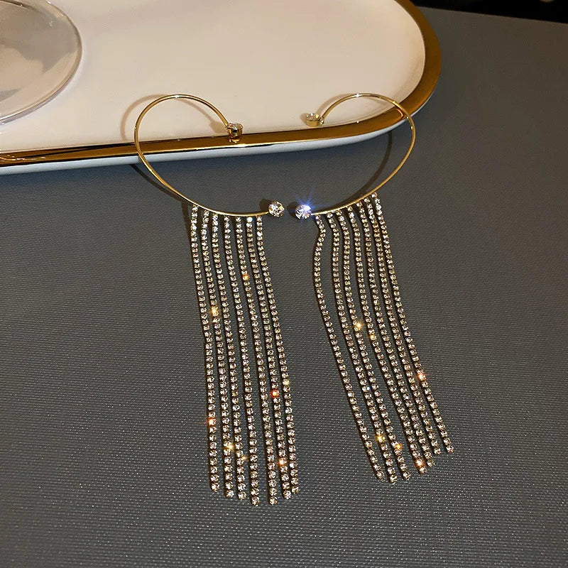 💎"Starlace Wings" 🦋Ear Cuff Clip con Mariposa, Cristales y Borla Estelar✨ 18 variantes a elegir